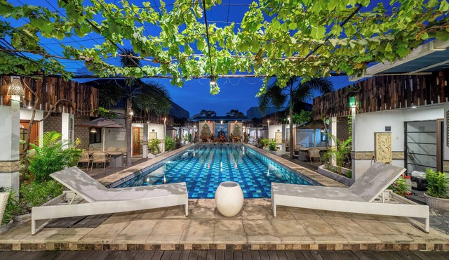 Senyum Bali inn