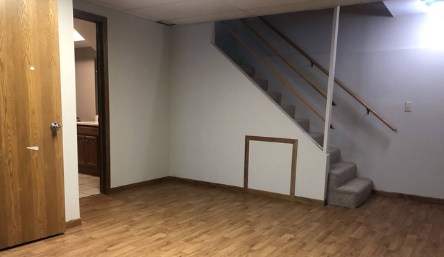 Separate floor private home next to mall of America airport