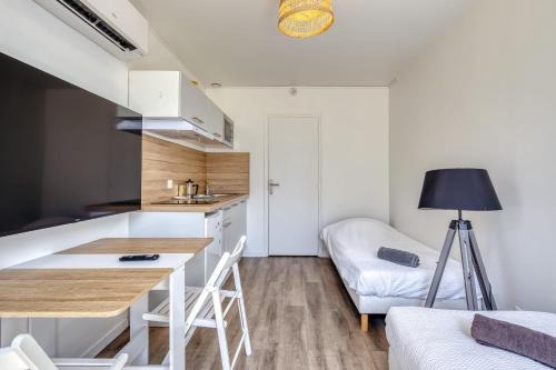 SER2 studio avec WIFI et Parking
