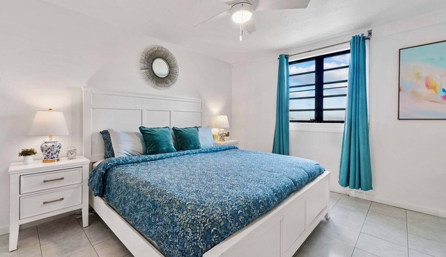 Serene Beach Condo- One Bedroom w/Balcony