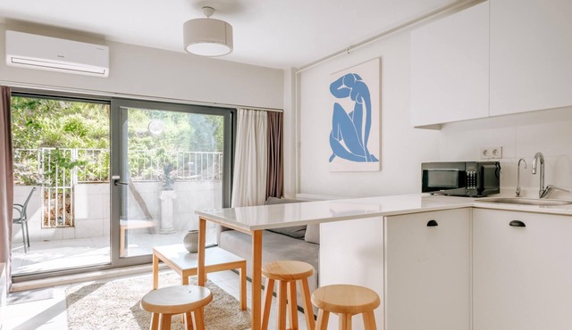 Serene Flat with Backyard 8 min to Galataport