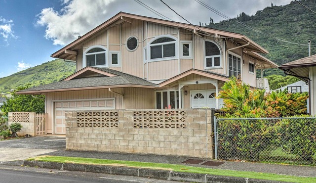 Serene Manoa Valley Home w/Tropical Mtn. Views!