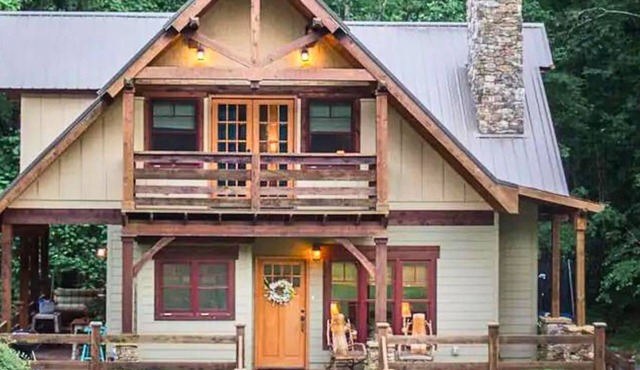 Serene Mountain Hideaway: Hot Tub & Pizza Oven
