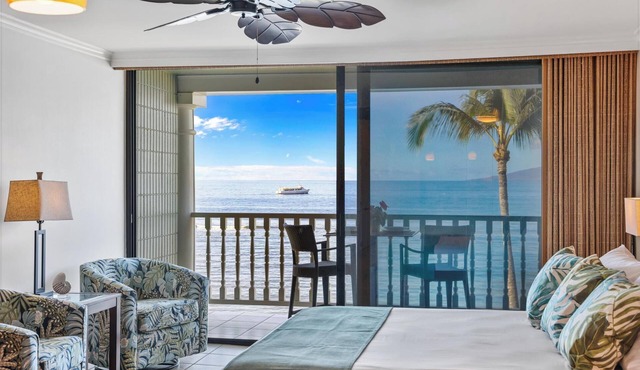 Serene Oceanfront 4th Floor Studio at Lahaina’s Only Boutique Resort