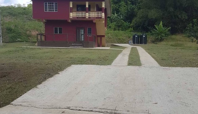 Serene, rural gateway. Ideal for couple or family time away