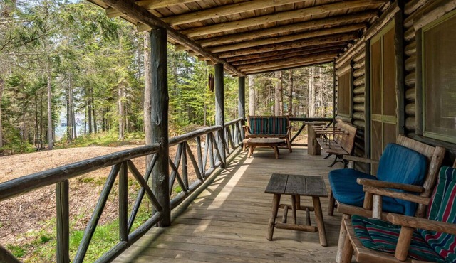 Serene Rustic Cabin in the Heart of Sprucewold, close to town