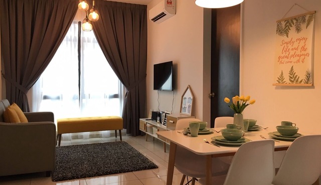 Serene Stay @ Cyberjaya with Netflix | Near KLIA