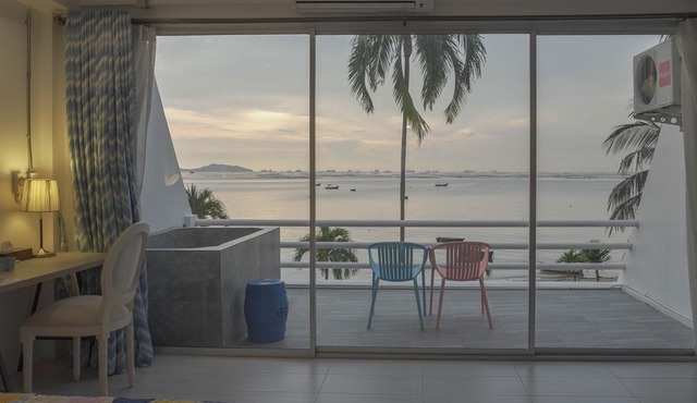 Serenity Beachfront room - Private beach - Near Bangkok/Pattaya
