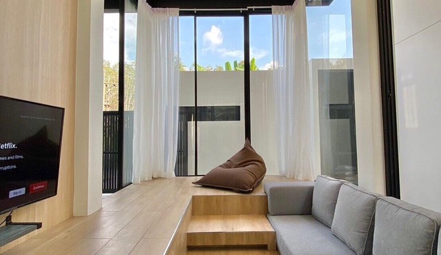 Serenity Retreat: 3-BR Duplex Private Pool Villa