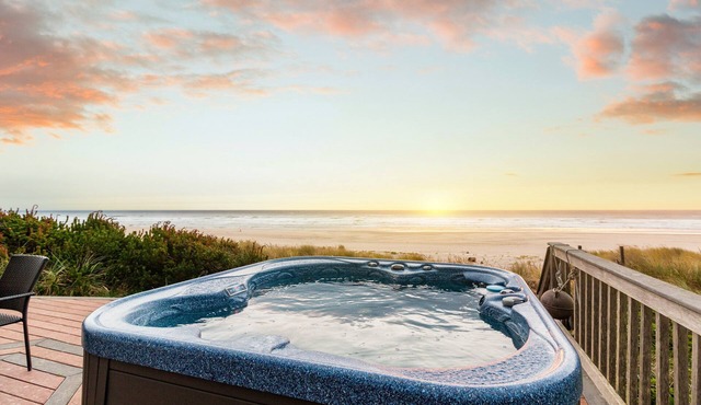 Serenity Sands Beachfront, Hot Tub, Media Room