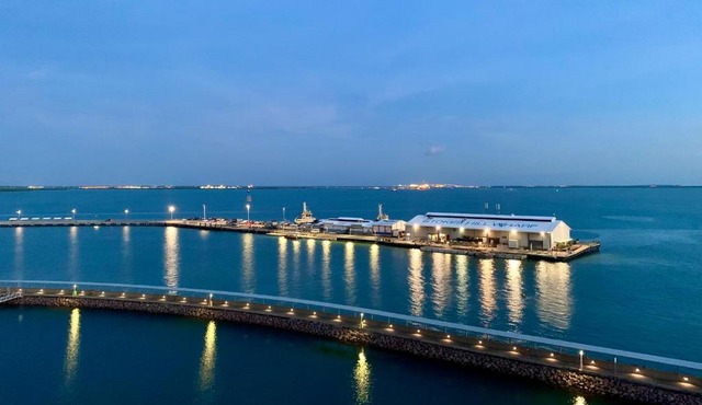 Serenity Short Stays - Deja Blue - at Darwin Waterfront