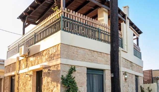 Serenity Stone House, a Blissful Retreat