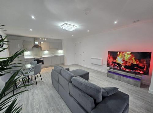 Serenity Waterfront 2 Bed Apartment
