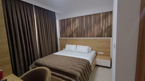 Serge Otel