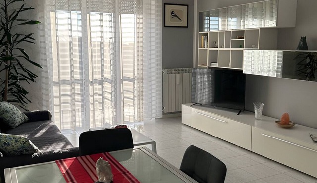 Seriate Apartment
