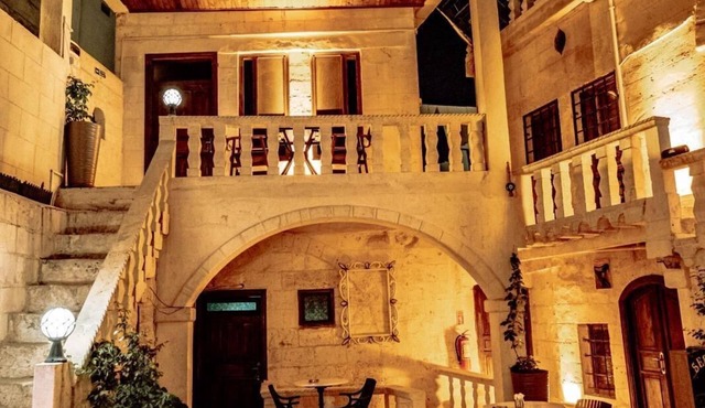 Sermest House