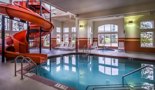 Service Plus Inns and Suites Calgary
