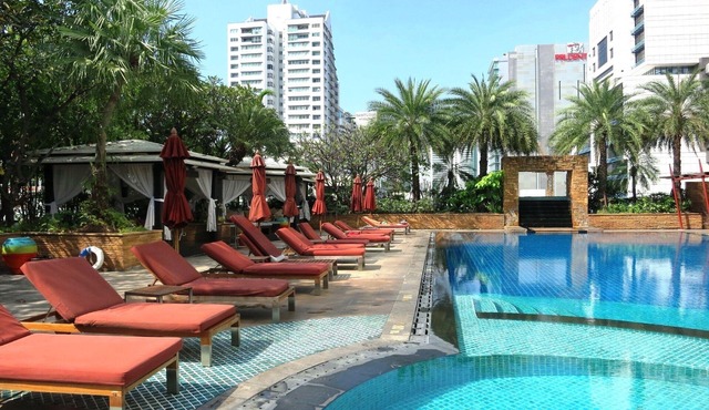 SERVICED 2 BED MODERN ORIENTAL SKYVILLA