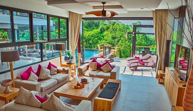Serviced Chic Grand Villa Luxury Time
