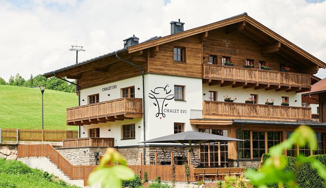 Serviced Luxury Chalet Evi