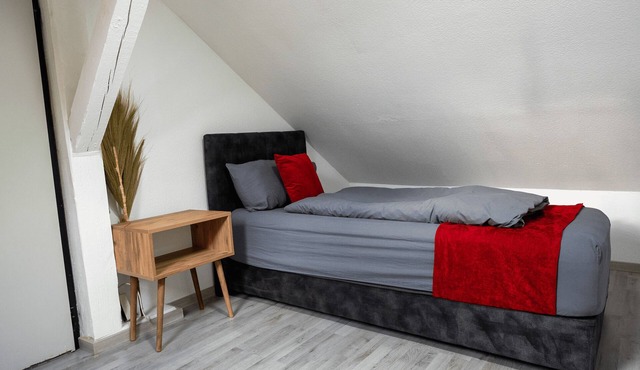 Serviceroom24 - Space in Gladbeck WLAN - Smart-TV - 24-7 check-in and kitchen