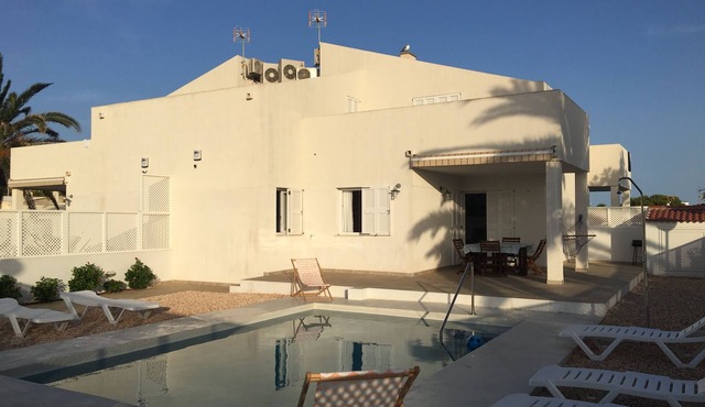 SES SIVINES 3hab. PRIVATE POOL