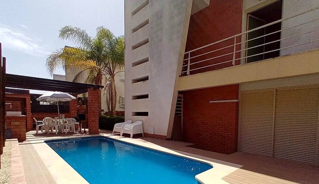 Sesimbra Charming Pool Duplex BBK & Garden
