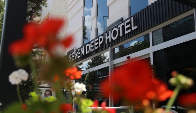 Seven Deep Hotel