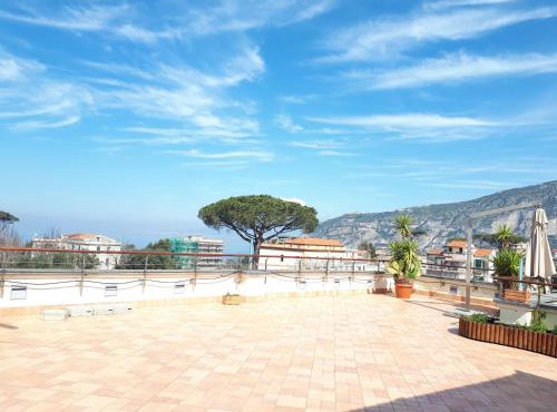 Seven Hostel & Rooms
