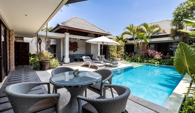 Seven Kejora - Beachfront Estate - The Best Location in Sanur