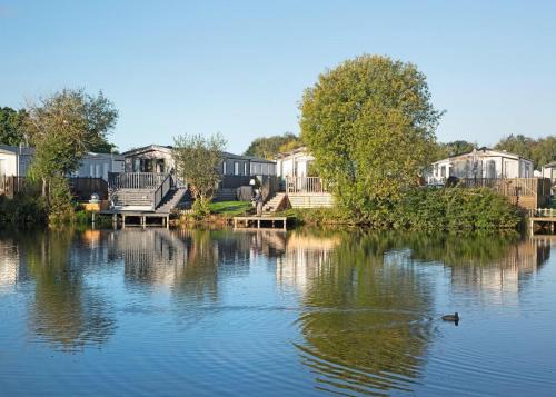 Seven Lakes Country Park