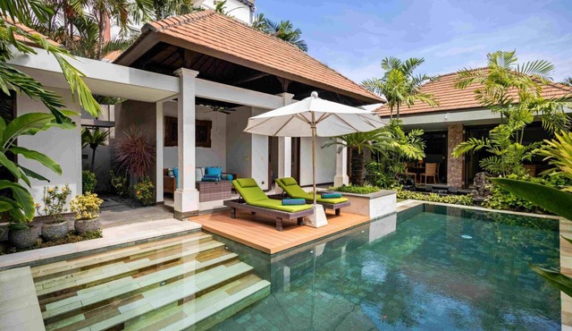 Seventeen Kejora - Beachfront Estate - The Best Location in Sanur