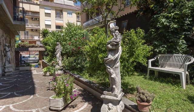 Shabby Chic Flat Luxury Flat Garden