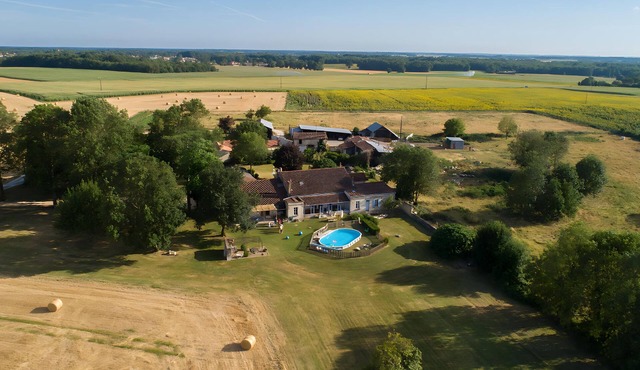 Shabby Chic Paradise… “Huge house, gardens and pool. So much fun. Loved it”.