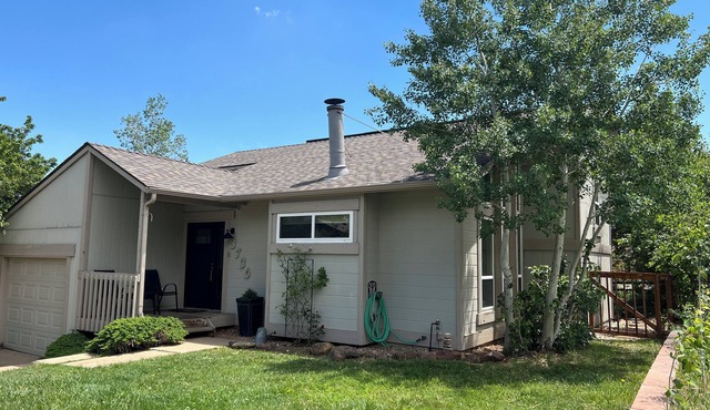 Shanahan Ridge Gem, Trails Right Outside Your Door