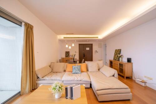 Shanghai Hills&Premium Serviced Apartment - 700m to Xujiahui & Lines 1 Line 4 Line 11