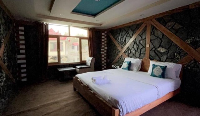 Shanghai Resort - Skardu