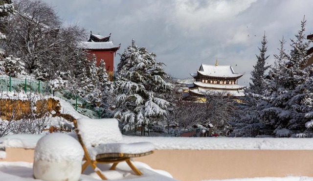 Shangri-la Designer Homestay without Summer(By the Cosmic Wheel of Dukezong)