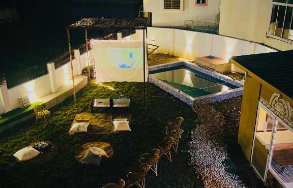 Shanti Hostel and Garden Cafe