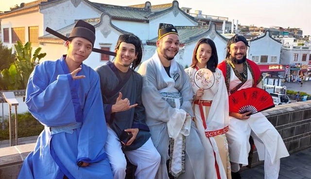Shantou Foodie Day Tour with Cooking Class