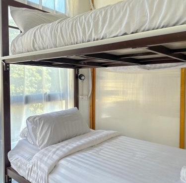 Shared Room Megun