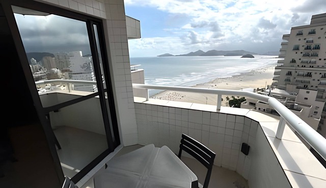 SHB - Beachfront: House with a View of the Horizon