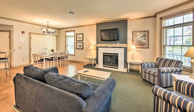 Sheboygan Villa - Steps to Lake Michigan!