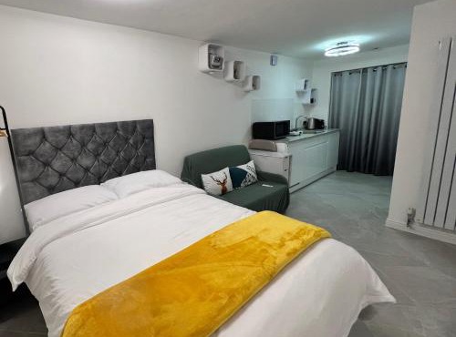 Sheffield Modern Studio with Free EV Charging