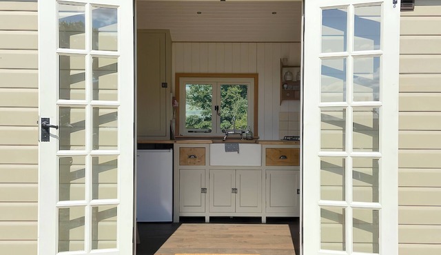 Shepherd Hut 1