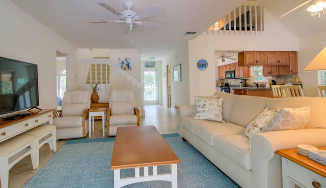Shimmering Shells: Island Oasis Nestled in Bayou!