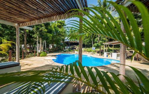 Shiralea Resort