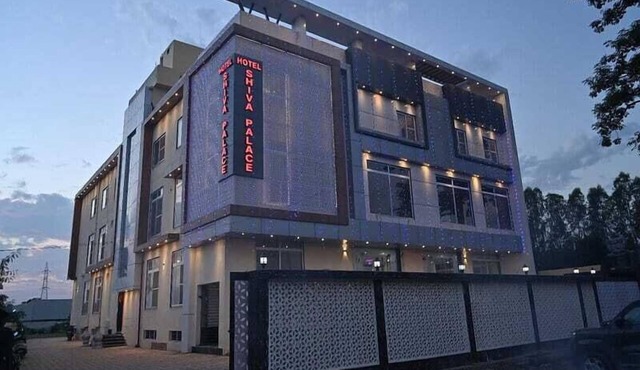 Shiva Palace by Golden Leaf Hotels