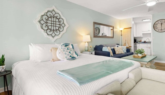 Shore Thing Studio Stay