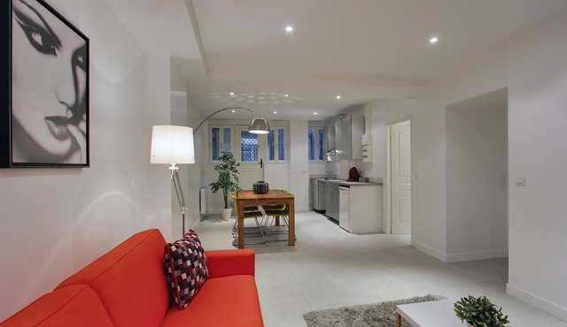 Short Stay Group Museum View Serviced Apartments